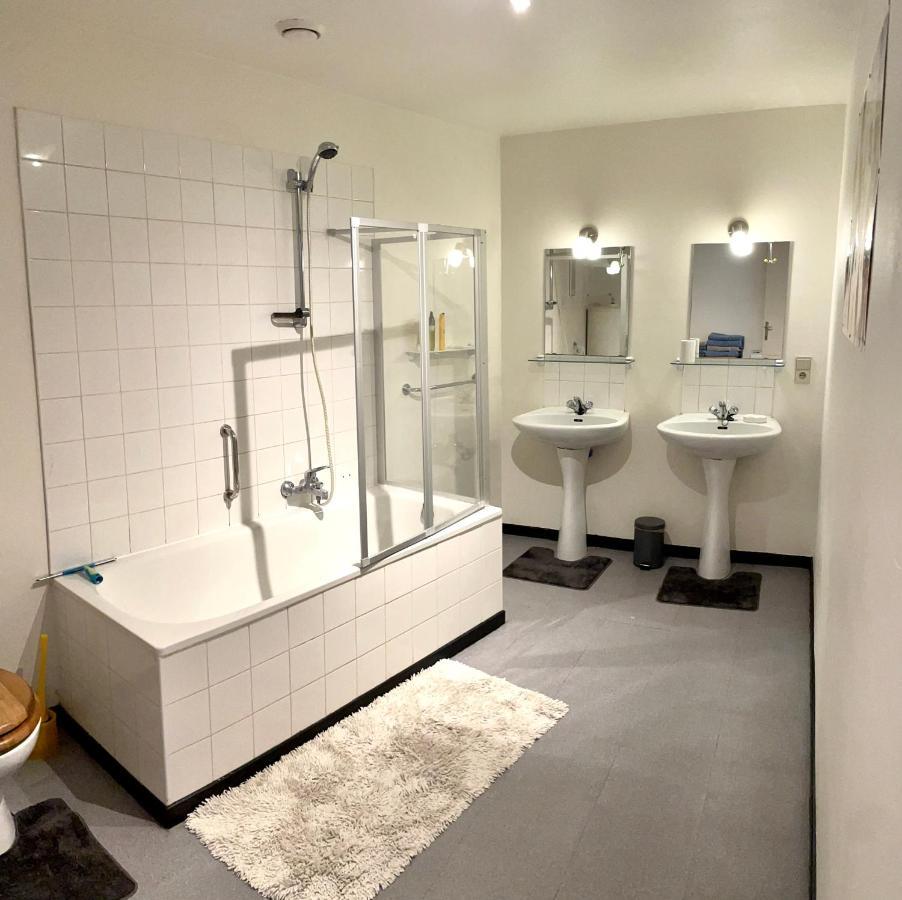 מונס Spacieux Appartement מראה חיצוני תמונה